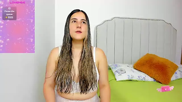 Hanna86 online show from 03/07/25, 04:33