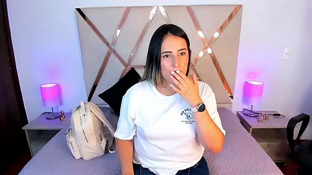 Hanna86 online show from 10/04/25, 07:45