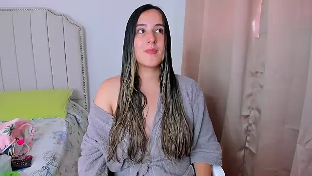 Hanna86 online show from 10/28/25, 05:26