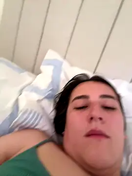 Hanna86 online show from 12/15/25, 03:49