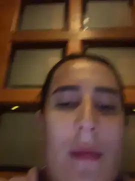 Snapshot of Hanna86 chatting on 12/22/25, 11:24 Hanna86 online show from 12/22/25, 11:24