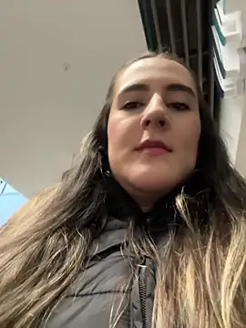 Snapshot of Hanna86 chatting on 03/06/26, 01:29 Hanna86 online show from 03/06/26, 01:29