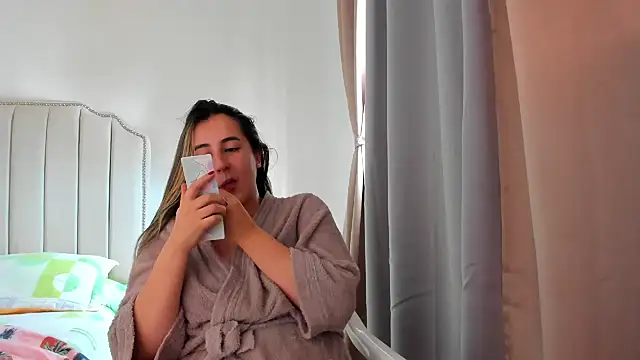 Hanna86 online show from 06/30/26, 07:15