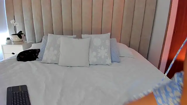 dara   online show from 02/12/25, 07:45