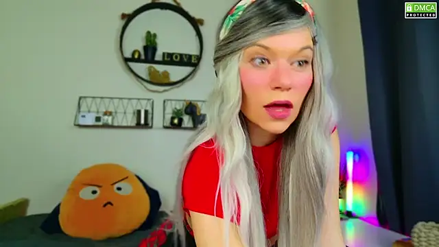 Snapshot of Kittychatte chatting on 12/11/24, 08:28 Kittychatte online show from 12/11/24, 08:28