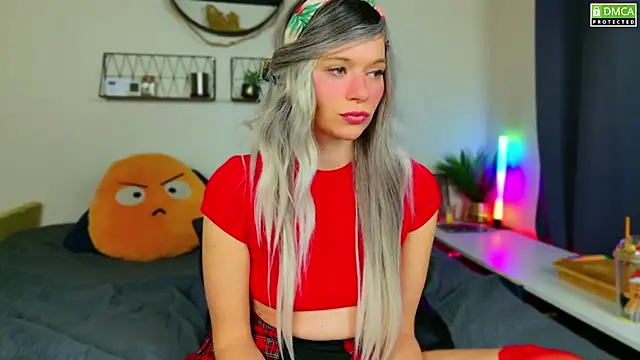 Snapshot of Kittychatte chatting on 12/11/24, 11:32 Kittychatte online show from 12/11/24, 11:32