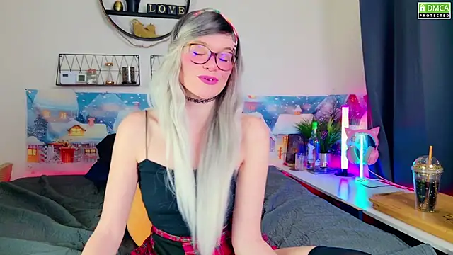 Snapshot of Kittychatte chatting on 12/30/24, 08:25 Kittychatte online show from 12/30/24, 08:25