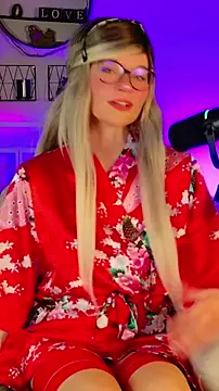 Kittychatte online show from 05/05/26, 08:17