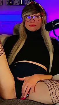 Kittychatte online show from 05/15/26, 12:34