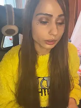 LaPetitechienne1 online show from 01/30/25, 04:02