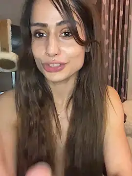 LaPetitechienne1 online show from 02/22/25, 09:15