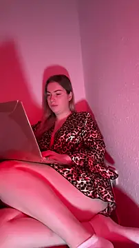 Snapshot of KissMissAngela chatting on 11/17/25, 07:47 KissMissAngela online show from 11/17/25, 07:47