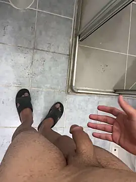 Snapshot of Aden_P2 chatting on 02/27/26, 09:37 Aden P2 online show from 02/27/26, 09:37