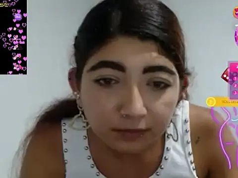 Snapshot of esteni chatting on 12/24/24, 03:27 esteni online show from 12/24/24, 03:27
