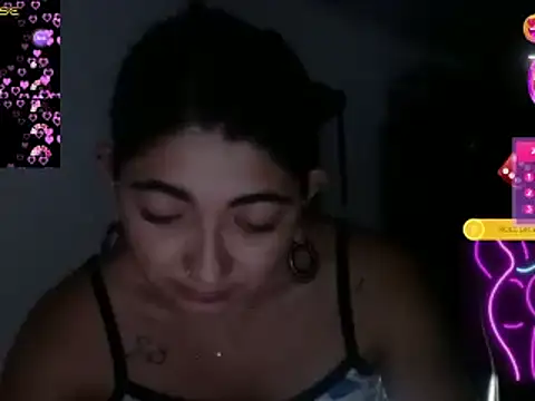 Snapshot of esteni chatting on 01/07/25, 03:14 esteni online show from 01/07/25, 03:14