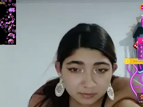 Snapshot of esteni chatting on 01/31/25, 03:20 esteni online show from 01/31/25, 03:20
