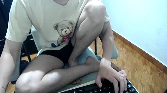 Snapshot of SexAegons chatting on 02/28/25, 06:32 SexAegons online show from 02/28/25, 06:32