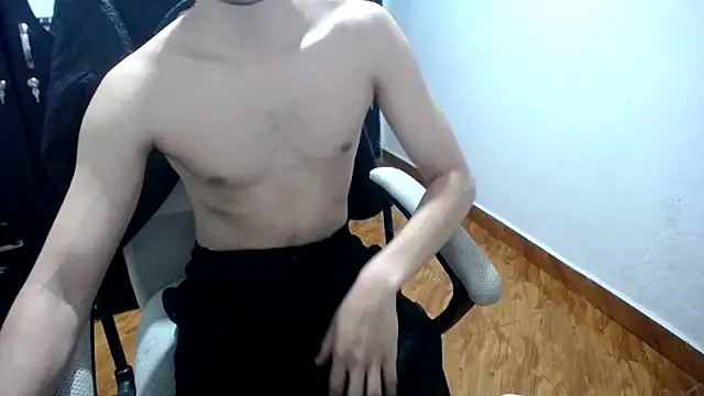 Snapshot of SexAegons chatting on 03/02/25, 05:44 SexAegons online show from 03/02/25, 05:44