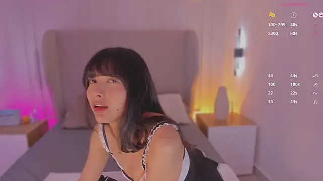 luisah  online show from 10/04/25, 08:07