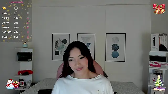 Snapshot of cristal__hot_1 chatting on 12/17/24, 04:01 cristal  hot 1 online show from 12/17/24, 04:01