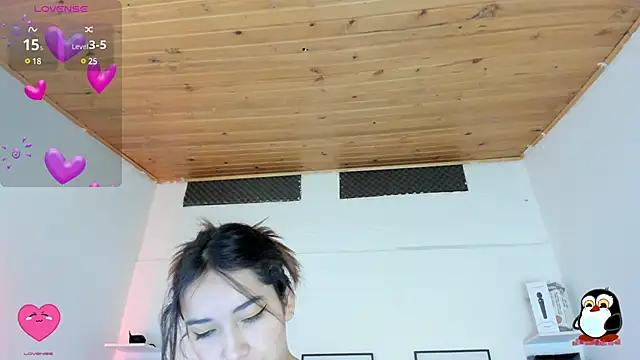 Snapshot of cristal__hot_1 chatting on 02/23/25, 04:07 cristal  hot 1 online show from 02/23/25, 04:07