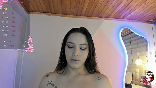Snapshot of cristal__hot_1 chatting on 09/14/25, 05:06 cristal  hot 1 online show from 09/14/25, 05:06