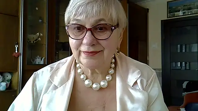 SweetCherry27 online show from 03/05/25, 12:22