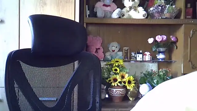 SweetCherry27 online show from 09/17/25, 04:47