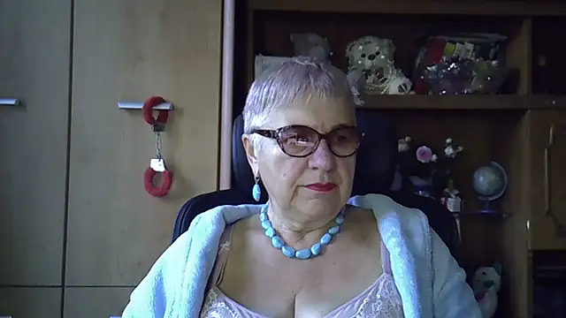 SweetCherry27 online show from 09/29/25, 04:28