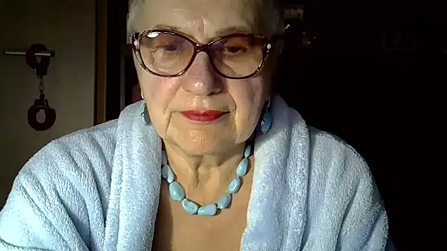 SweetCherry27 online show from 09/29/25, 04:34