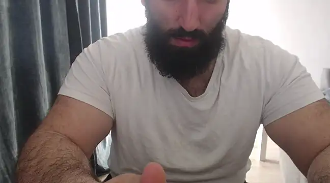 hugemachohandsome online show from 03/08/25, 12:41