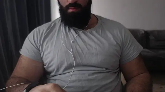 hugemachohandsome online show from 11/16/25, 09:26