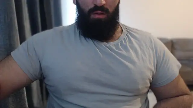 hugemachohandsome online show from 11/19/25, 10:15