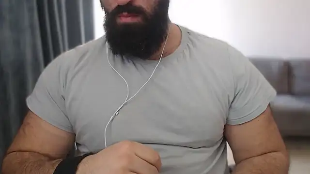 hugemachohandsome online show from 11/22/25, 11:31