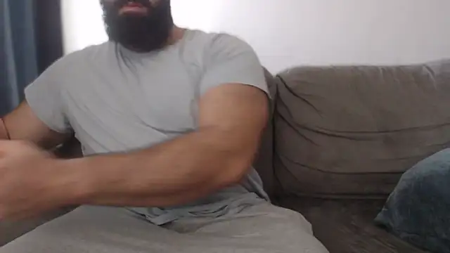 hugemachohandsome online show from 12/16/25, 09:36