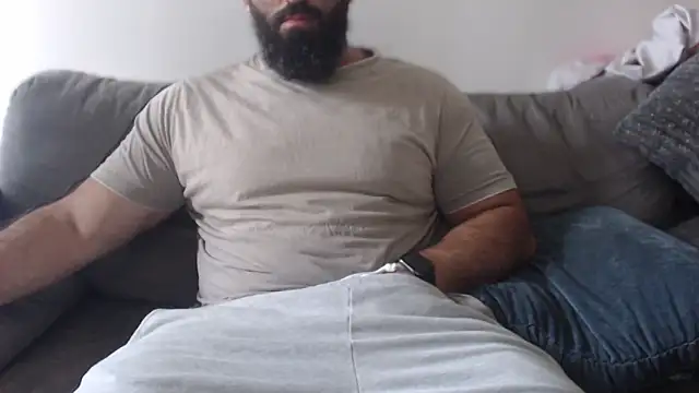 hugemachohandsome online show from 06/27/26, 06:51