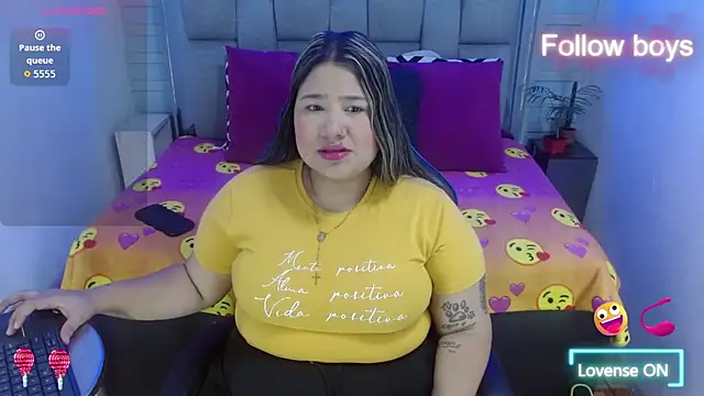 evelin zaens online show from 10/30/25, 04:14