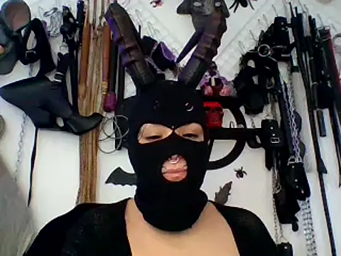 FeticheMacabre online show from 04/06/26, 03:35