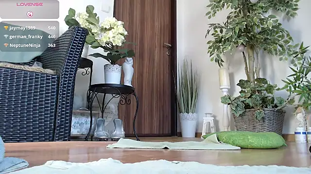 Squirtmania online show from 03/09/25, 07:45