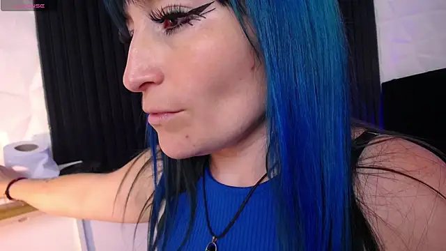 alicia moom online show from 03/04/25, 08:16