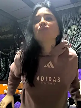 KikiXRed online show from 11/10/25, 01:32