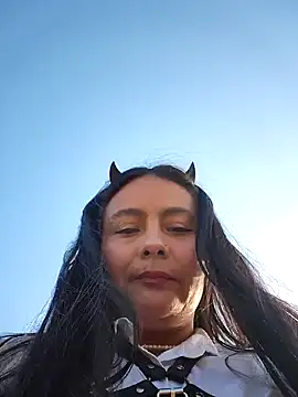 bellapaty online show from 10/14/25, 07:53