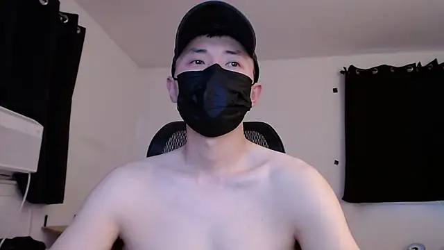 twbobo00715 online show from 10/31/25, 09:27