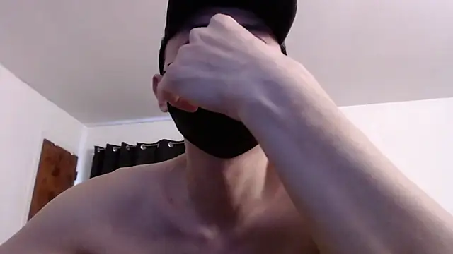 Snapshot of twbobo00715 chatting on 01/14/26, 04:56 twbobo00715 online show from 01/14/26, 04:56