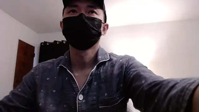 Snapshot of twbobo00715 chatting on 03/22/26, 04:10 twbobo00715 online show from 03/22/26, 04:10