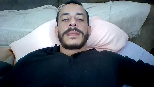 Snapshot of MachoScorpionCaralho chatting on 04/25/26, 12:30 MachoScorpionCaralho online show from 04/25/26, 12:30