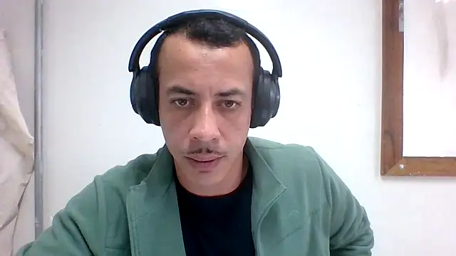 Snapshot of MachoScorpionCaralho chatting on 06/03/26, 02:33 MachoScorpionCaralho online show from 06/03/26, 02:33