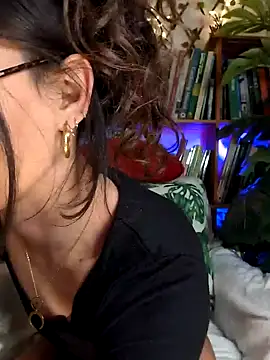 Snapshot of Naughty-Jessie chatting on 01/28/25, 10:12 Naughty-Jessie online show from 01/28/25, 10:12