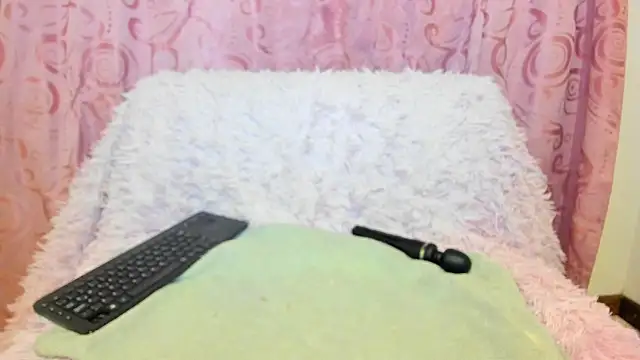 iisabella gonzalez online show from 10/06/25, 04:32