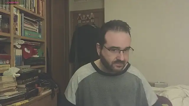 curiosillo83 online show from 03/15/25, 01:51